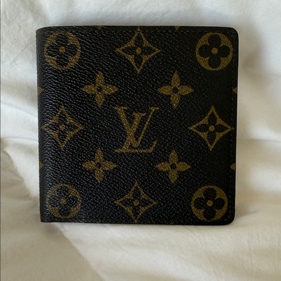 Louis Vuitton Monogram Black and Gold Bi-Fold Wallet - Picture 1 of 11